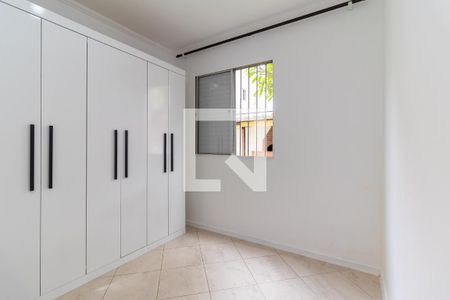 Quarto 1 de apartamento para alugar com 2 quartos, 60m² em Vila Regina, São Paulo