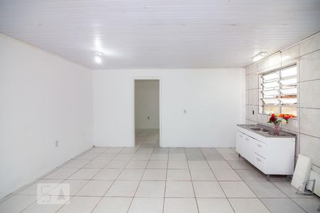 Cozinha de casa à venda com 5 quartos, 200m² em Azenha, Porto Alegre