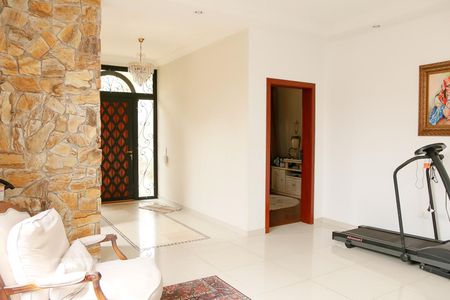 Sala de Estar de casa à venda com 5 quartos, 400m² em Jardim Santa Helena, São Paulo