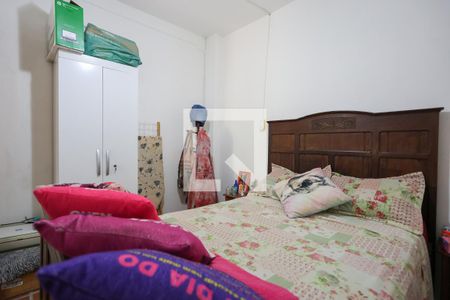 Quarto 2 de casa à venda com 3 quartos, 200m² em Vila Continental, São Paulo