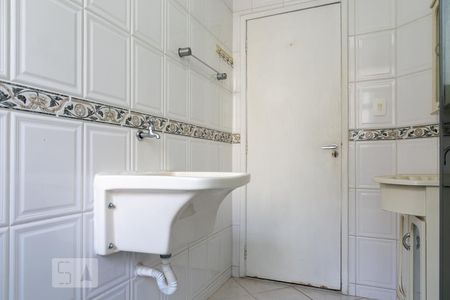 Banheiro de apartamento para alugar com 1 quarto, 50m² em Santa Cecília, São Paulo