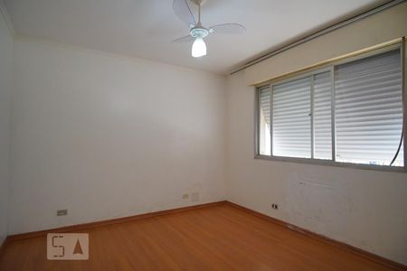 Quarto 1 de apartamento para alugar com 2 quartos, 72m² em Chácara das Pedras, Porto Alegre