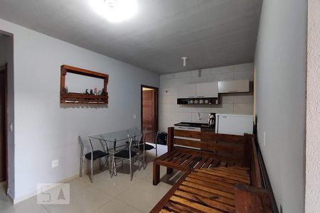 Sala de casa à venda com 2 quartos, 110m² em Olaria, Canoas