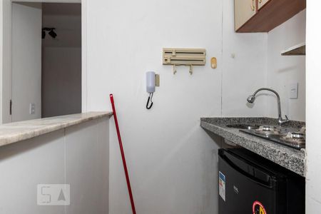 Sala/Cozinha de kitnet/studio para alugar com 1 quarto, 32m² em Mirandópolis, São Paulo