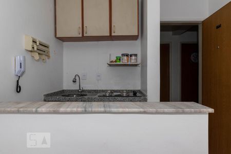 Sala/Cozinha de kitnet/studio para alugar com 1 quarto, 32m² em Mirandópolis, São Paulo