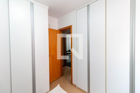 Quarto 1 de apartamento para alugar com 4 quartos, 210m² em Palmares, Belo Horizonte