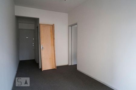 Sala de apartamento para alugar com 1 quarto, 40m² em Centro Histórico, Porto Alegre