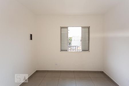 Quarto 2 de casa para alugar com 2 quartos, 68m² em Km 18, Osasco