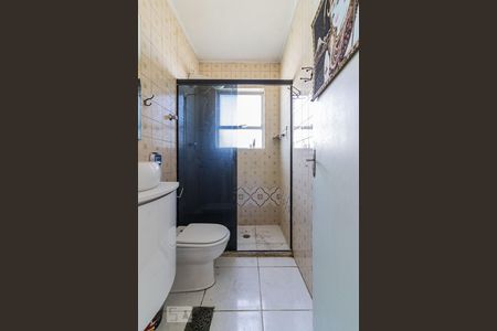 Banheiro de apartamento à venda com 1 quarto, 57m² em Centro Histórico, Porto Alegre