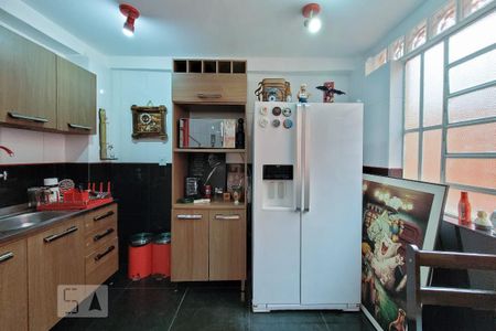 Casa para alugar com 197m², 3 quartos e 4 vagas Casa para alugar com 197m², 3 quartos e 4 vagasCozinha 2 - Edícula