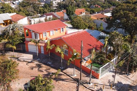 Casa para alugar com 197m², 3 quartos e 4 vagas Casa para alugar com 197m², 3 quartos e 4 vagasFachada