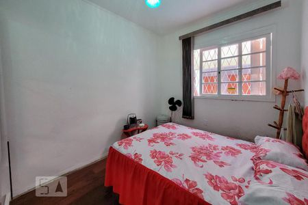 Quarto de casa à venda com 3 quartos, 197m² em Teresópolis, Porto Alegre