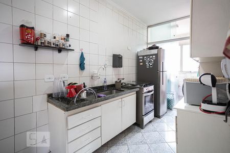 Cozinha de apartamento à venda com 2 quartos, 54m² em Km 18, Osasco