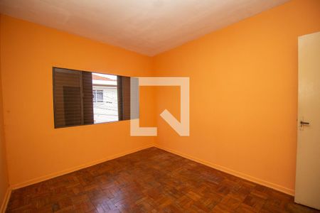 Quarto 1 de casa para alugar com 2 quartos, 100m² em Vila São Vicente, São Paulo