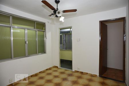 Sala de casa para alugar com 2 quartos, 70m² em Curicica, Rio de Janeiro