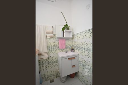 Banheiro Social de apartamento à venda com 1 quarto, 50m² em Centro, Rio de Janeiro