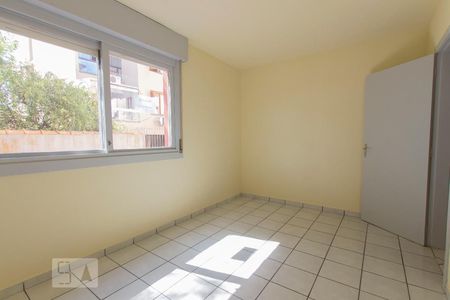 Quarto 1 de apartamento à venda com 2 quartos, 60m² em Teresópolis, Porto Alegre