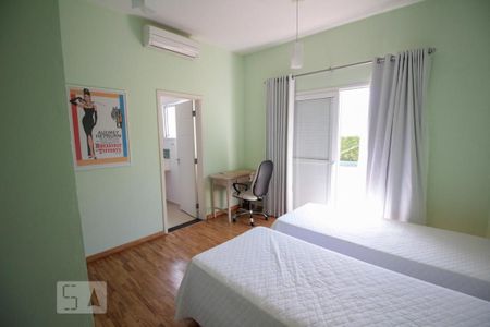 Casa de condomínio à venda com 500m², 6 quartos e 3 vagas Casa de condomínio à venda com 500m², 6 quartos e 3 vagasSuite 3