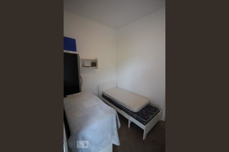 Casa de condomínio à venda com 500m², 6 quartos e 3 vagas Casa de condomínio à venda com 500m², 6 quartos e 3 vagasQuarto de Serviço