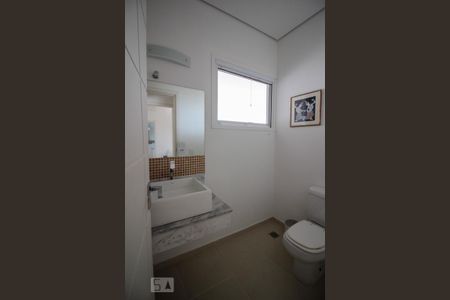 Casa de condomínio à venda com 500m², 6 quartos e 3 vagas Casa de condomínio à venda com 500m², 6 quartos e 3 vagasLavabo 1