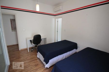 Casa de condomínio à venda com 500m², 6 quartos e 3 vagas Casa de condomínio à venda com 500m², 6 quartos e 3 vagasSuite 2