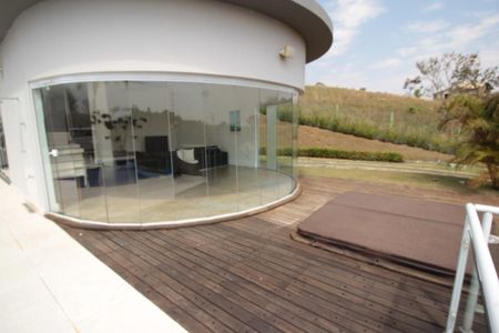 Casa de condomínio à venda com 500m², 6 quartos e 3 vagas Casa de condomínio à venda com 500m², 6 quartos e 3 vagasArea de Lazer