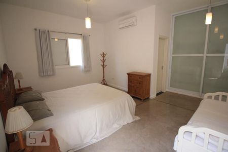 Casa de condomínio à venda com 500m², 6 quartos e 3 vagas Casa de condomínio à venda com 500m², 6 quartos e 3 vagasSuite 5