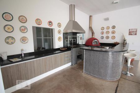 Casa de condomínio à venda com 500m², 6 quartos e 3 vagas Casa de condomínio à venda com 500m², 6 quartos e 3 vagasArea de Lazer