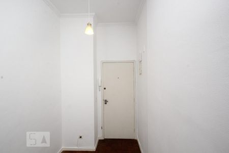 Entrada de apartamento à venda com 1 quarto, 47m² em Centro, Rio de Janeiro