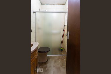 Casa à venda com 300m², 4 quartos e 2 vagas Casa à venda com 300m², 4 quartos e 2 vagasBanheiro