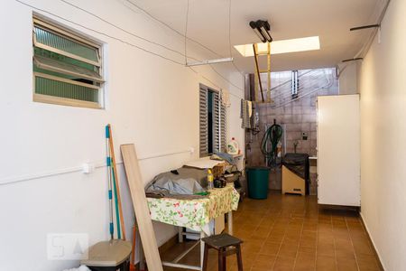 Casa à venda com 300m², 4 quartos e 2 vagas Casa à venda com 300m², 4 quartos e 2 vagasÁrea de Serviço