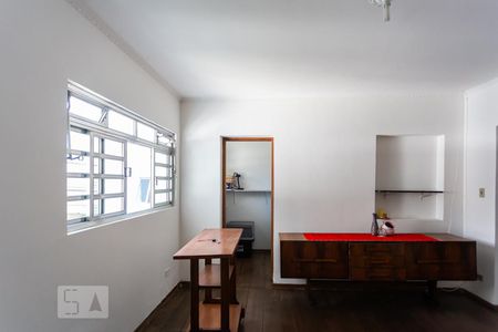 Casa à venda com 300m², 4 quartos e 2 vagas Casa à venda com 300m², 4 quartos e 2 vagasSala 2