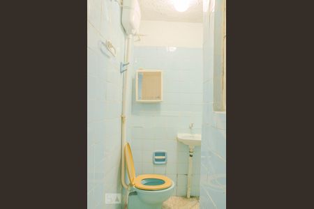 Banheiro de casa para alugar com 1 quarto, 40m² em Vila Penteado, São Paulo
