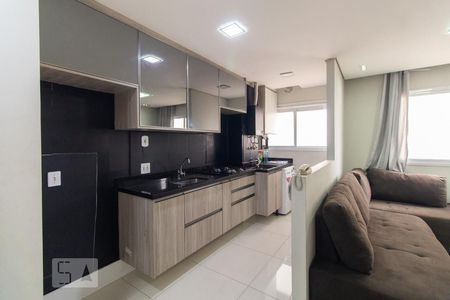 Cozinha de apartamento à venda com 2 quartos, 45m² em Quinta da Paineira, São Paulo