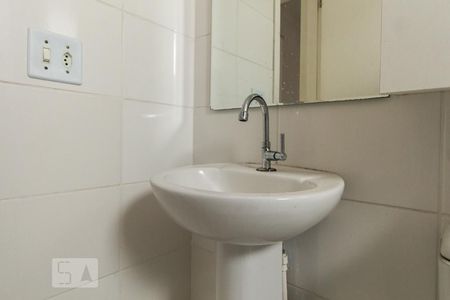 Banheiro de apartamento para alugar com 2 quartos, 45m² em Quinta da Paineira, São Paulo