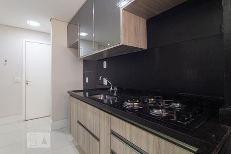 Cozinha de apartamento à venda com 2 quartos, 45m² em Quinta da Paineira, São Paulo