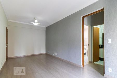 Sala de apartamento para alugar com 1 quarto, 63m² em Centro, Campinas