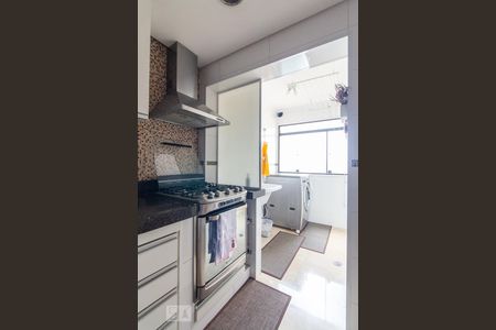 Cozinha de apartamento para alugar com 3 quartos, 95m² em Vila Prudente, São Paulo