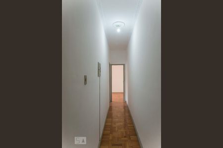 Corredor de entrada de apartamento para alugar com 1 quarto, 55m² em Vila Isabel, Rio de Janeiro