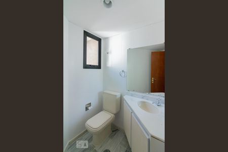 Lavabo de apartamento à venda com 3 quartos, 135m² em Moema, São Paulo