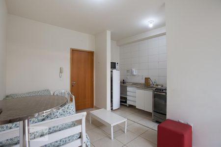 Sala de apartamento para alugar com 1 quarto, 45m² em Jardim California, Ribeirão Preto