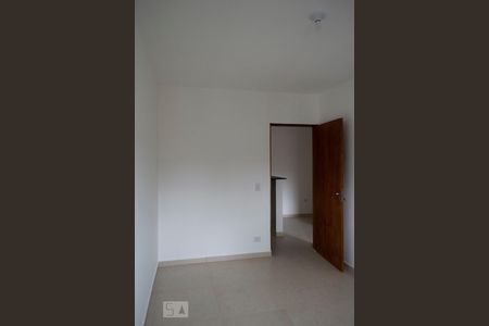 QUARTO 1 de apartamento para alugar com 2 quartos, 60m² em Parque Peruche, São Paulo