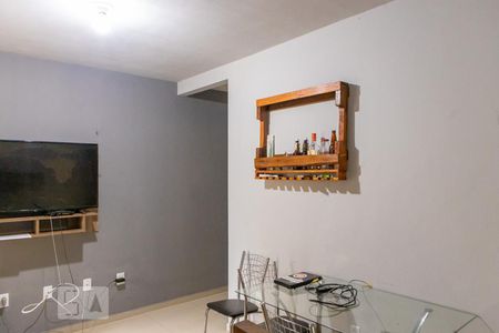 Sala de casa à venda com 2 quartos, 42m² em Olaria, Canoas