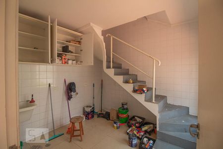 Casa à venda com 4 quartos, 216m² em Jardim das Acácias, São Paulo