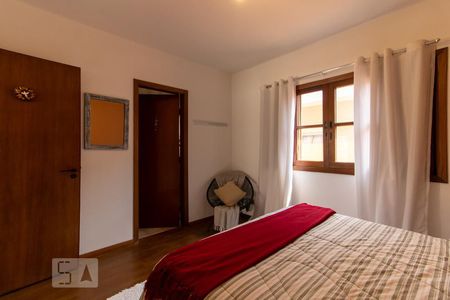 Casa para alugar com 365m², 4 quartos e 4 vagas Casa para alugar com 365m², 4 quartos e 4 vagasSuíte 2