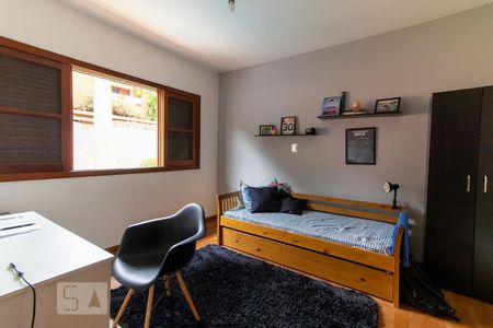 Casa para alugar com 365m², 4 quartos e 4 vagas Casa para alugar com 365m², 4 quartos e 4 vagasQuarto 2