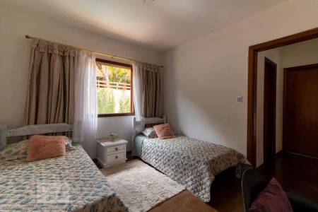 Casa para alugar com 365m², 4 quartos e 4 vagas Casa para alugar com 365m², 4 quartos e 4 vagasQuarto 1