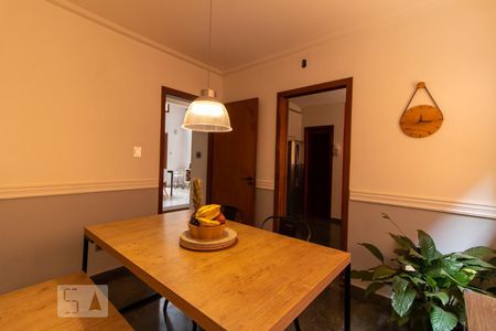 Casa para alugar com 365m², 4 quartos e 4 vagas Casa para alugar com 365m², 4 quartos e 4 vagasCopa