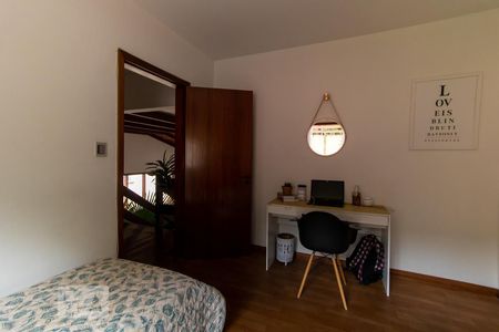 Casa para alugar com 365m², 4 quartos e 4 vagas Casa para alugar com 365m², 4 quartos e 4 vagasQuarto 1