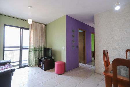 Sala de apartamento para alugar com 3 quartos, 64m² em Vila Carbone, São Paulo